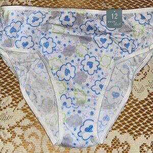 New Vintage Early 2000's St. Eves Panties For Girls Size Large
